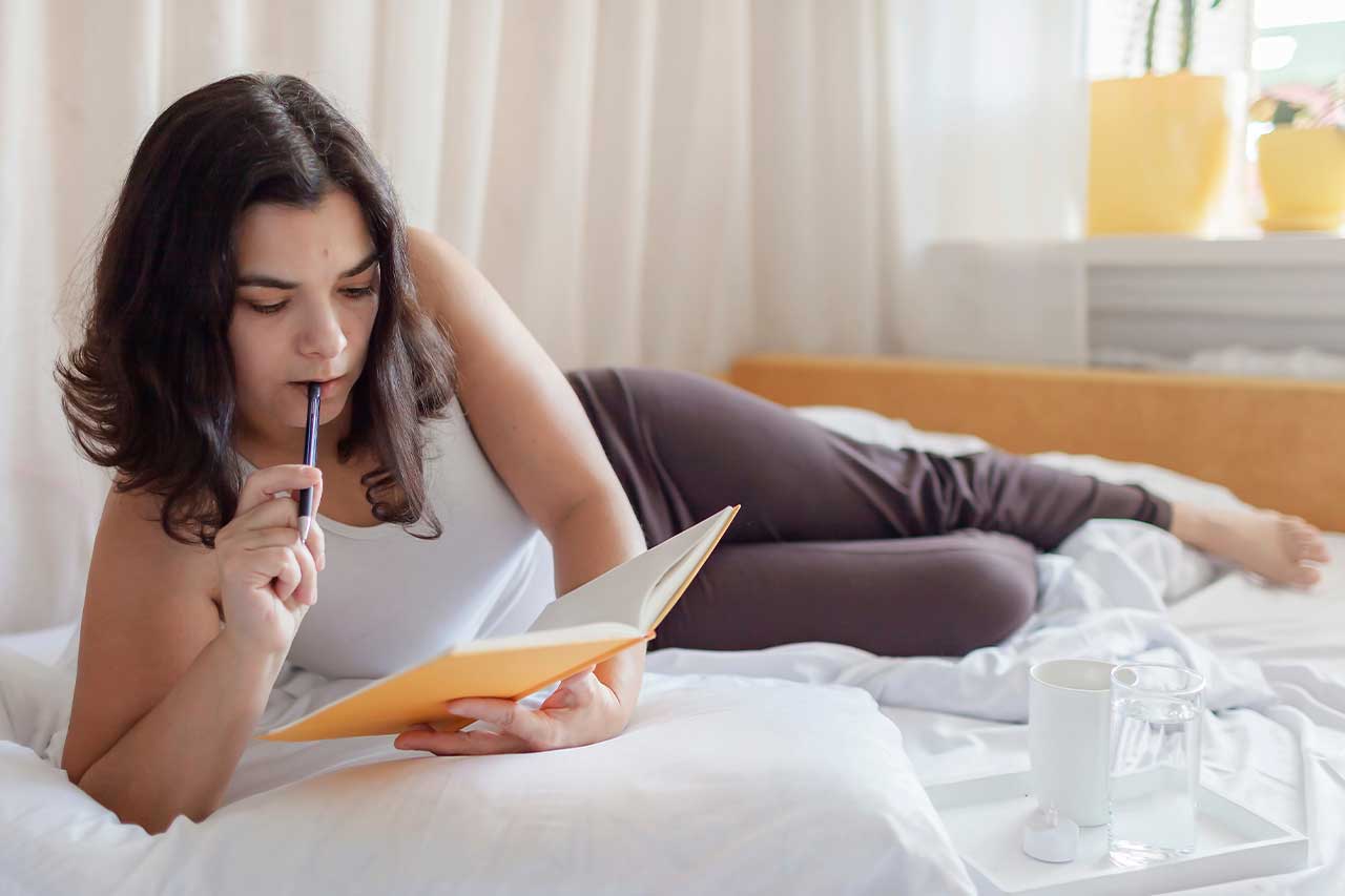 How (And Why) To Start Journaling For Mental Health - Women of Today